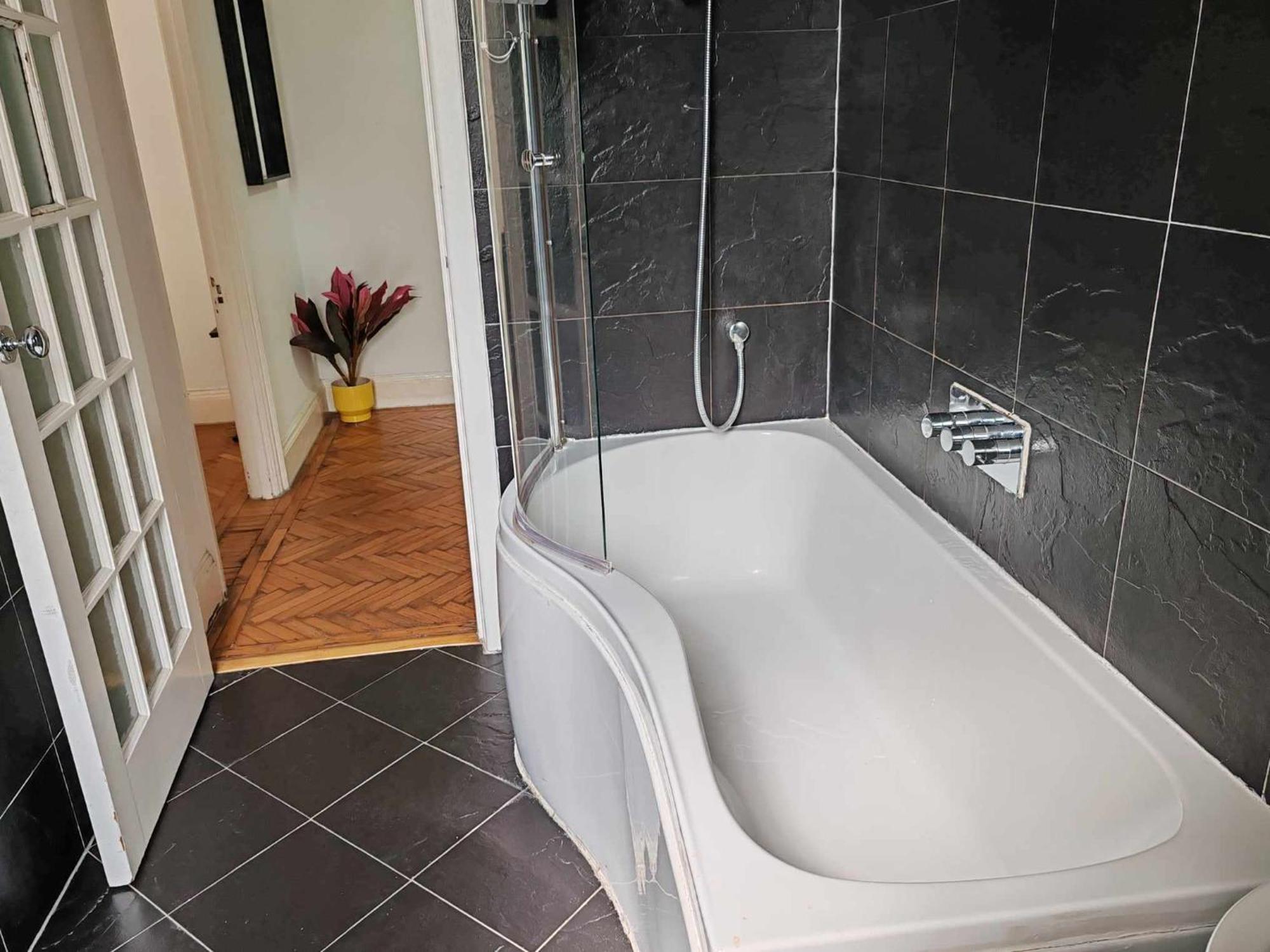 One Bedroom Apartment By Bayswater, Hyde Park Londra Esterno foto