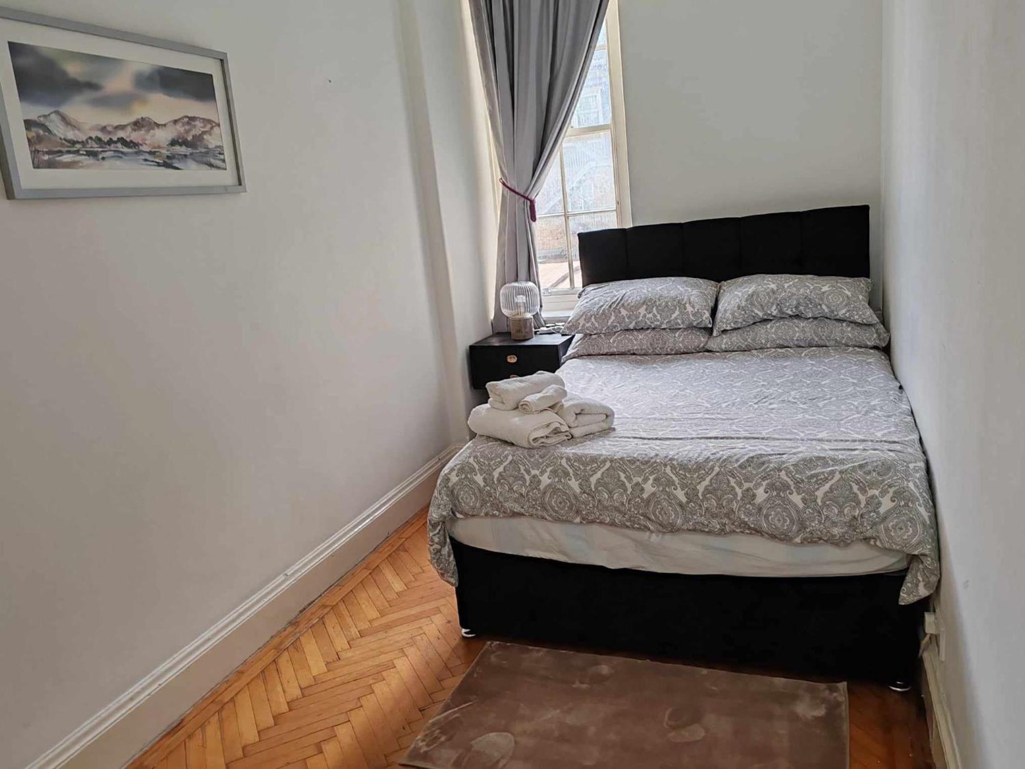 One Bedroom Apartment By Bayswater, Hyde Park Londra Esterno foto